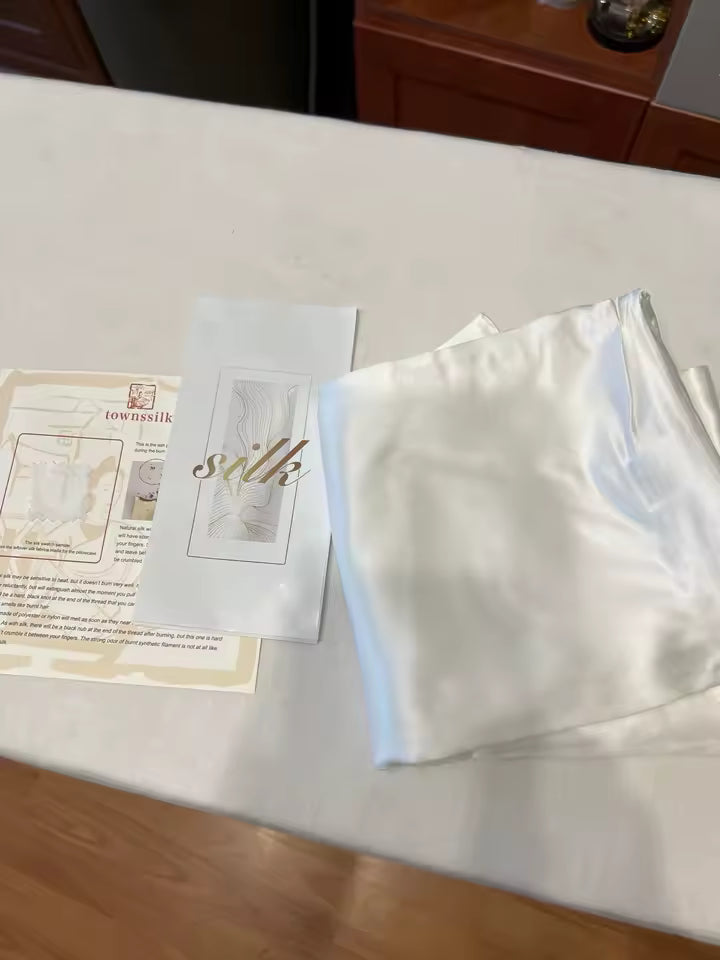 100% Mulberry Silk Pillowcase – 19 Momme Luxury Beauty Sleep Essential